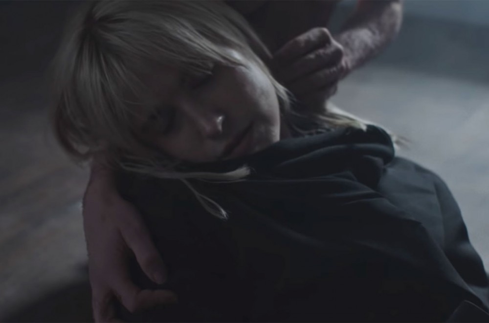 Hayley Williams Transforms in Horror-Inspired ‘Simmer Interlude’  Watch