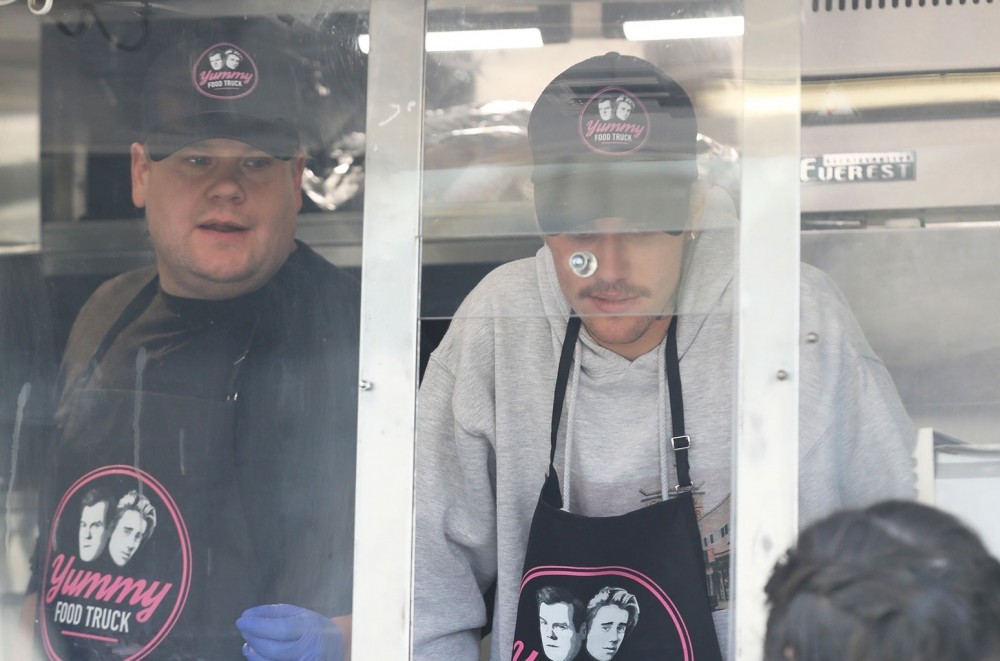 Justin Bieber Serves ‘Yummy’ Sandwiches in L.A. Food Truck with James Corden: See the Pic