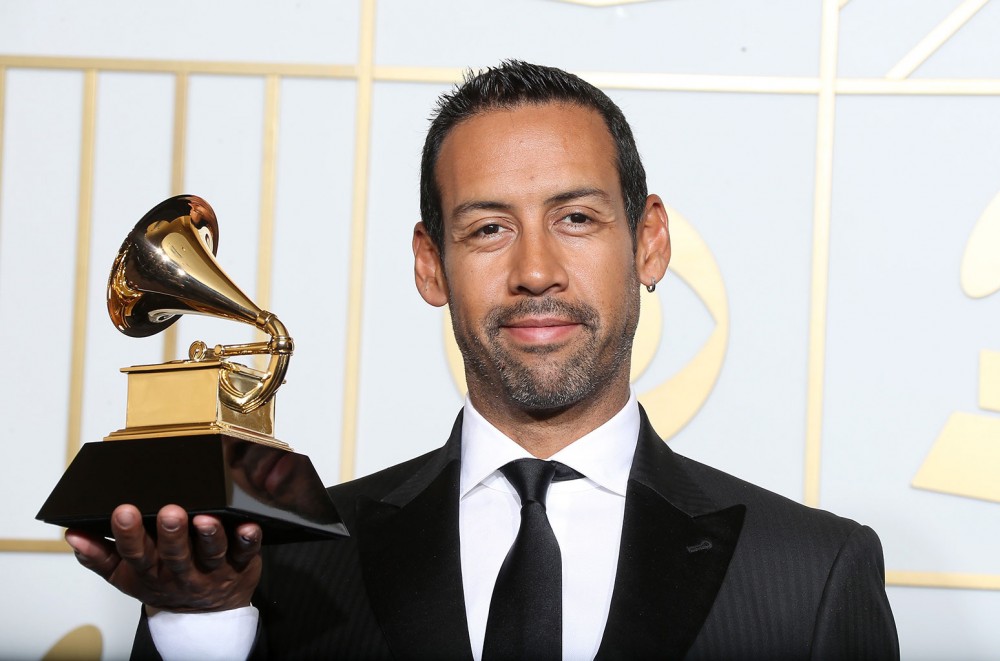 This Photo by Latin Composer Antonio Sanchez Is Going Viral for the Sweetest Reason