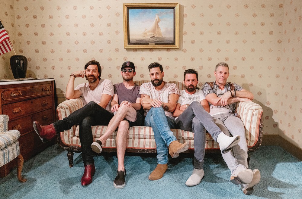 ‘We Are Old Dominion’ Tour Sets Dates With Dustin Lynch, Carly Pearce