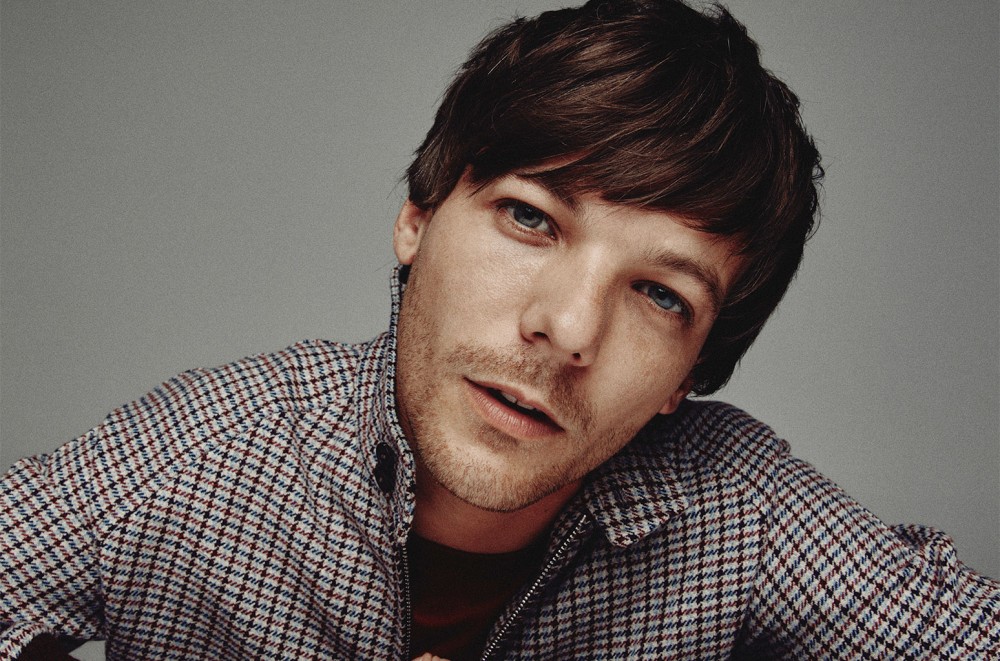 What’s Louis Tomlinson’s Favorite Drunk Activity? Jamming Out to One Direction, Of Course