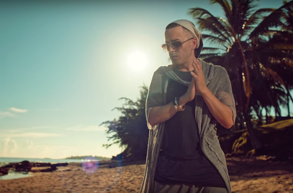 Here Are Yandel’s Most-Watched Videos, From ‘Encantadora’ to ‘Explícale’
