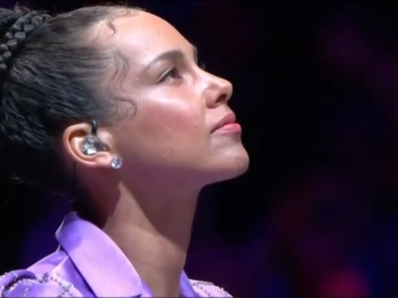 Alicia Keys Performs Beethoven’s ‘Moonlight Sonata’ At Kobe Bryant Memorial