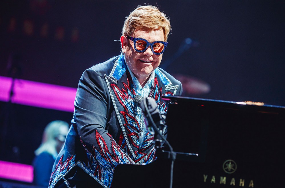 Elton John Vows to Finish Australia/ New Zealand Tour After Illness