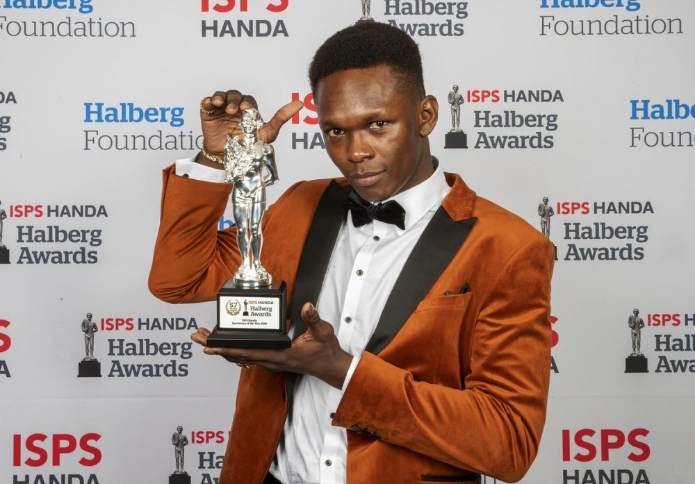 Israel Adesanya Apologizes After Insensitive 9/11 Comments