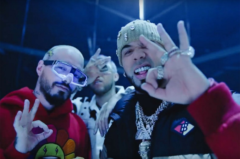 Jhay Cortez Teams Up With Anuel AA and J Balvin For Neon-Drenched ‘Medusa’  Watch