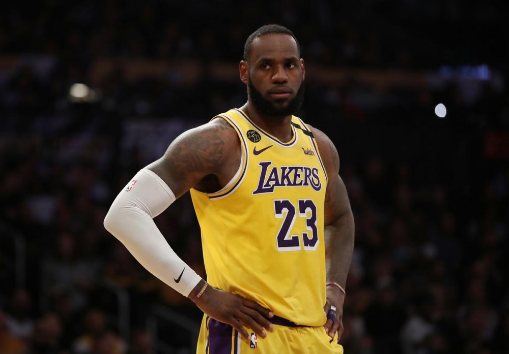 Lakers' LeBron James To Miss Warriors Game Due To Injury