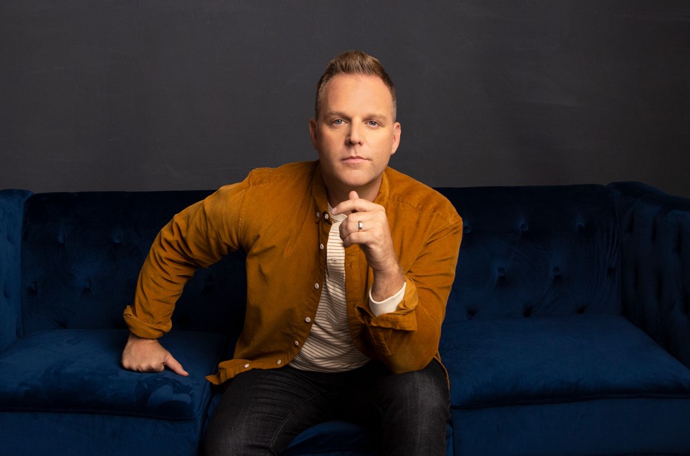 Matthew West Discusses His ‘Brand New’ Album & The ‘Heartbreaking Story’ of a New Song