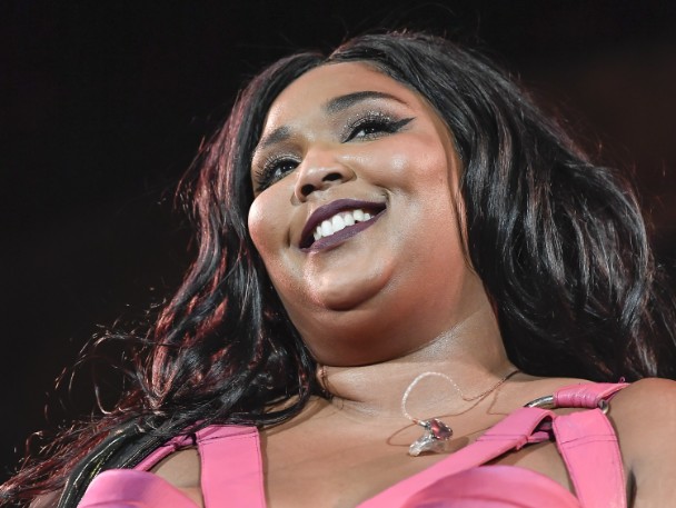 Watch Lizzo Cover Harry Styles' "Adore You"