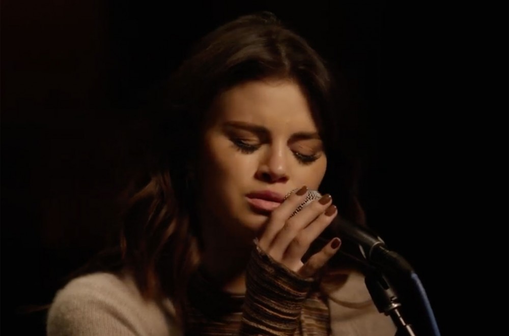 Watch a Moving, Unplugged Performance of Selena Gomez’s ‘Rare’