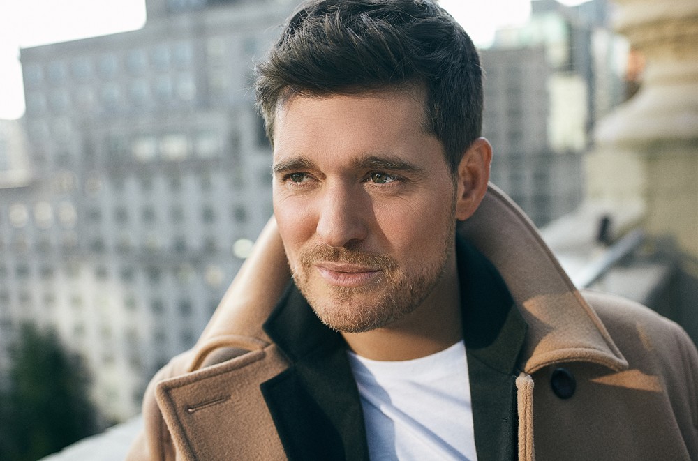 Michael Bublé’s Biggest Fans Are Gorillas & Yes, There’s Video Evidence
