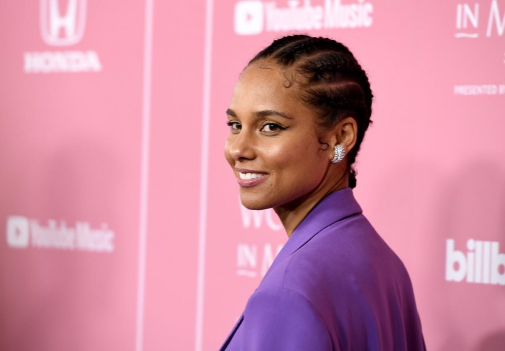 Alicia Keys Reveals Insecurities & "Putting On A Mask" Her Entire Life