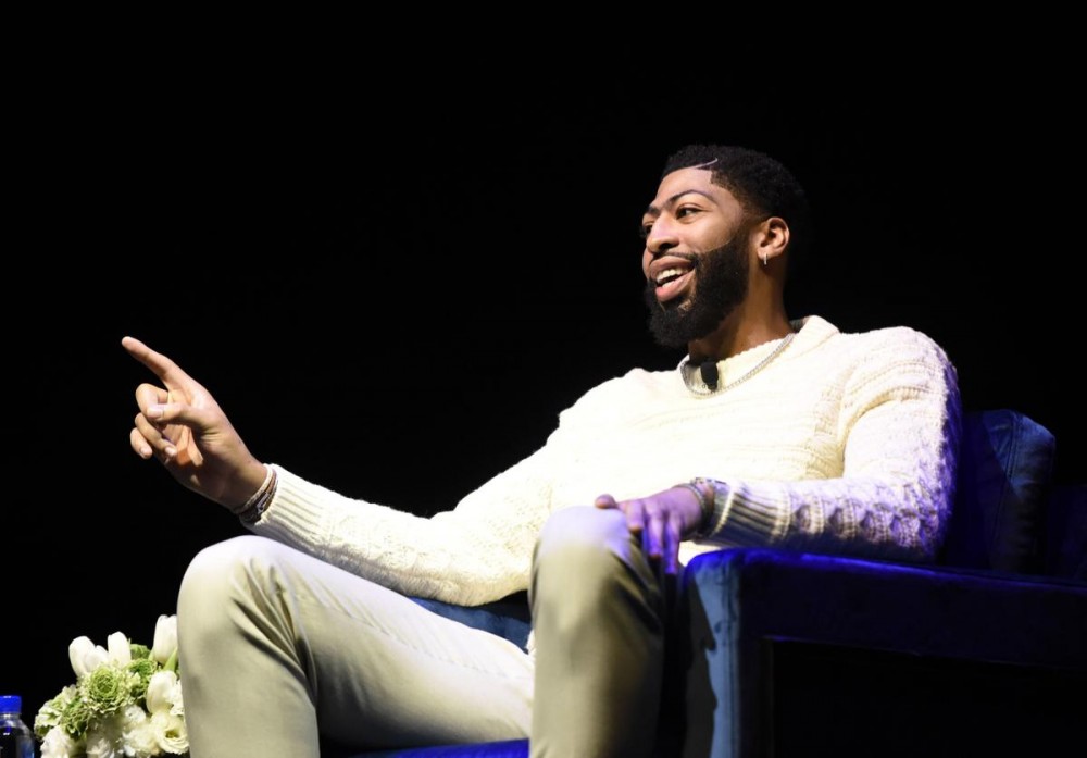 Anthony Davis Admits What Lakers Players Are Doing Without NBA