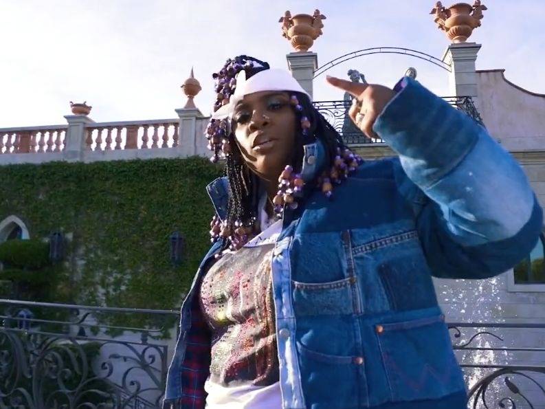 Kamaiyah Reps The Bay In ‘Whatever Whenever’ Video