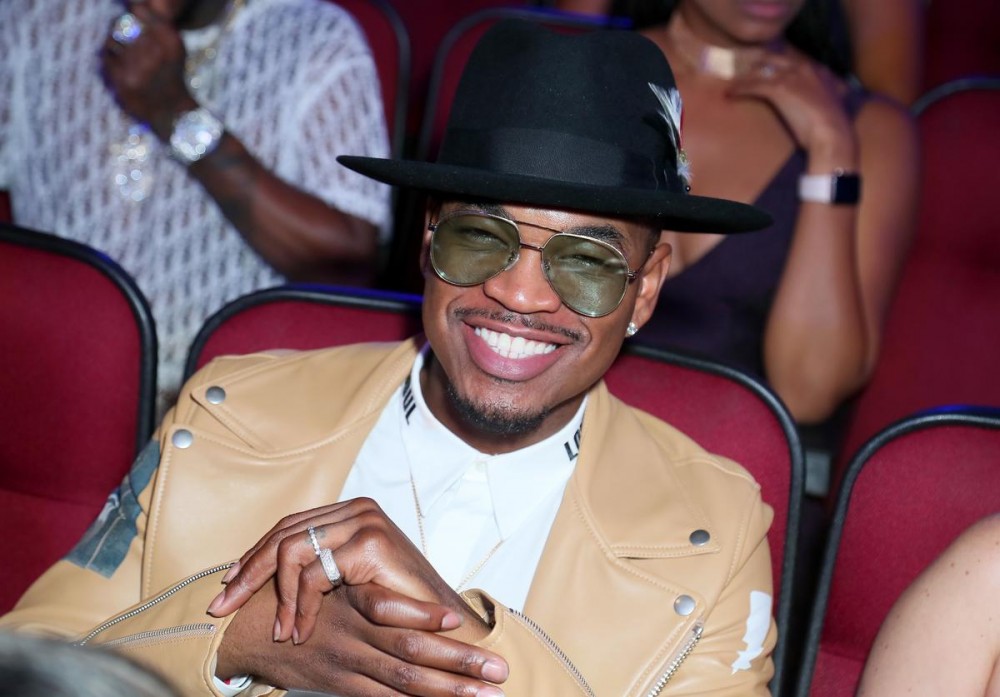 Ne-Yo Enjoys The Single Life By Partying With Models: Report