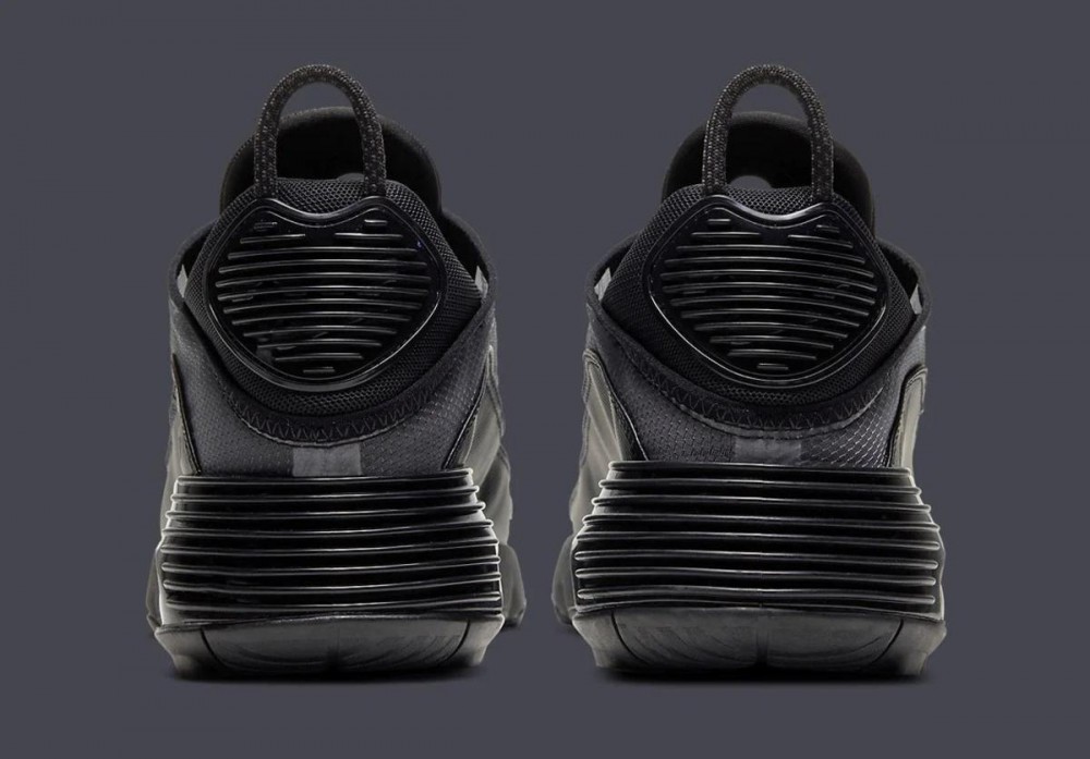 Nike Air Max 2090 Drops In "Triple-Black" Offering: Photos