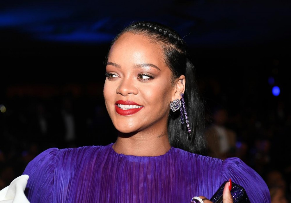 Rihanna Donates Medical Equipment To New York State