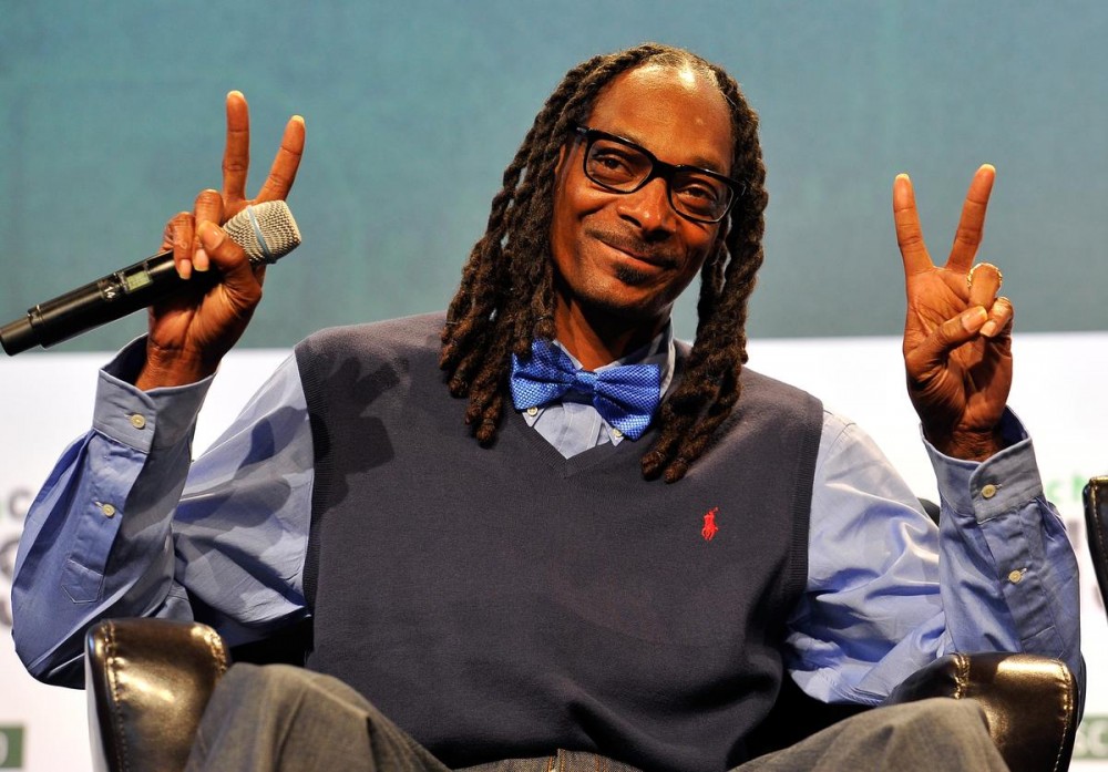 Snoop Dogg Reimagines Himself As "Tiger King" Joe Exotic