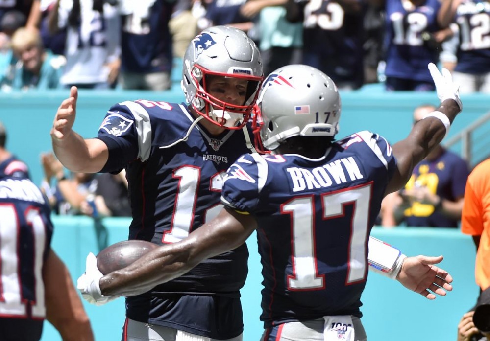 Tom Brady Reportedly Wants Antonio Brown To Be A Buccaneer