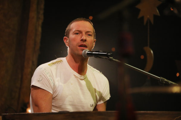 Watch Chris Martin Play Coldplay Songs And Cover David Bowie In A Covid-19 Charity Livestream