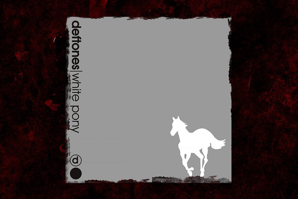 20 Years Ago: Deftones Release ‘White Pony’