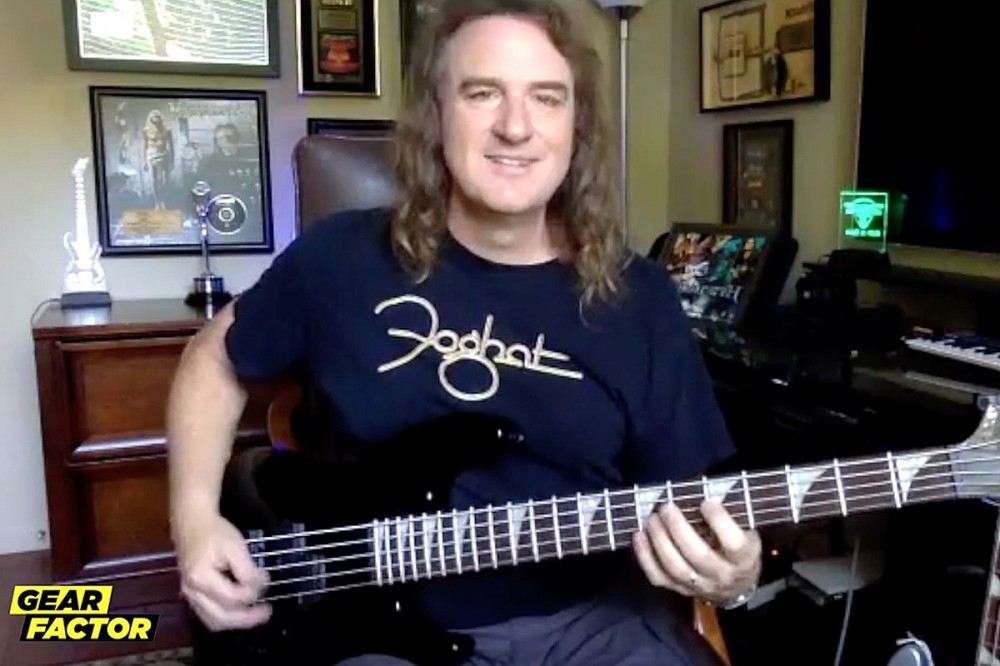 Megadeth’s David Ellefson Plays His Favorite Bass Riffs