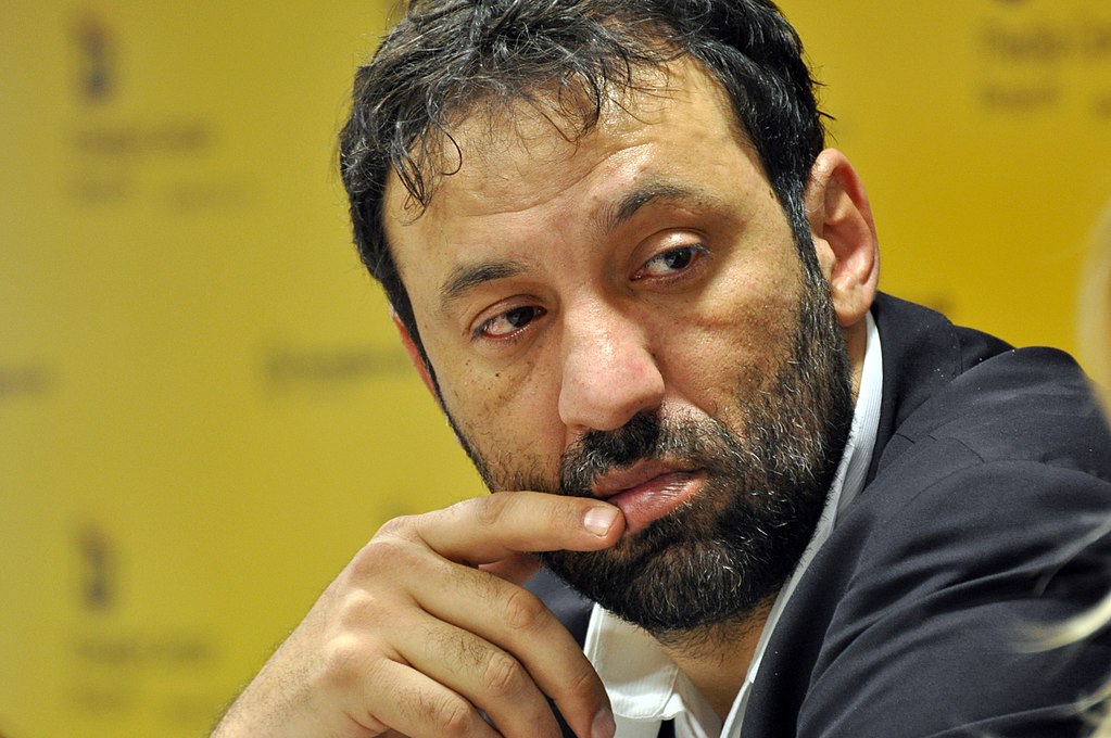 SOURCE SPORTS: Vlade Divac Resigns From Role as Sacramento Kings’ General Manager