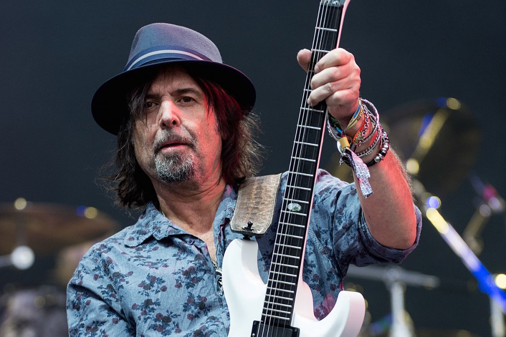 Phil Campbell Reveals He’s ‘About Three Years’ Sober