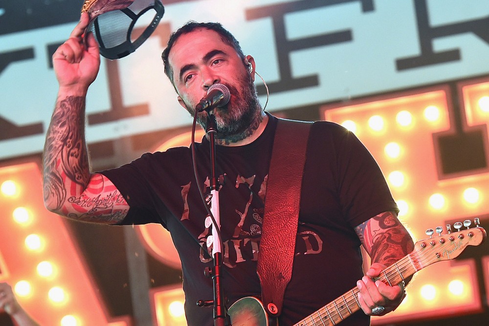 Hear Aaron Lewis Perform ‘If I Was a Liberal,’ a Politicized Take on One of His Solo Songs