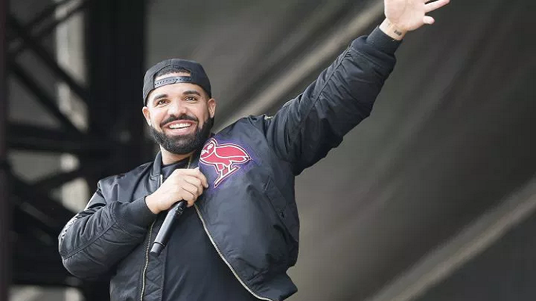 Fans Spots ‘Certified Lover Boy’ Truck On Toronto Interstate For Upcoming Drake Album