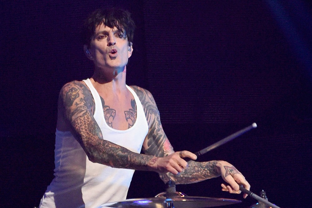 Tommy Lee ‘Wouldn’t Kick’ Motley Crue Rock Hall Induction ‘Out of Bed’