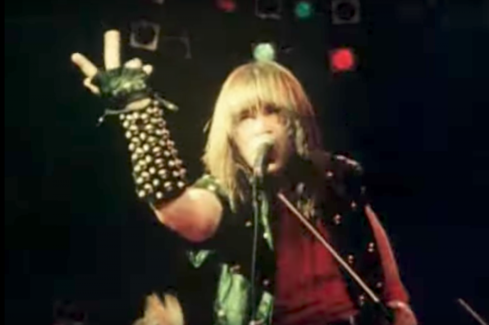 39 Years Ago: Bruce Dickinson Performs First Show With Iron Maiden