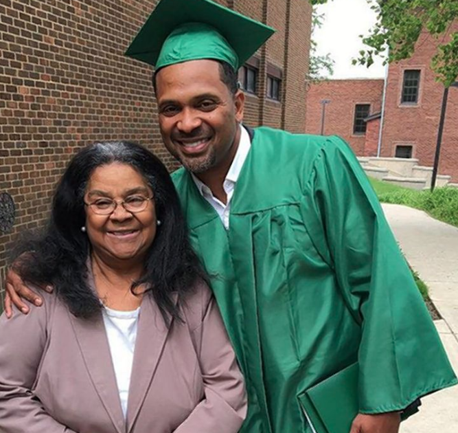 Mike Epps Reveals His Mother Passed Away