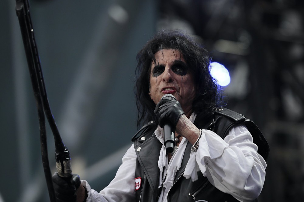 Alice Cooper Wrote a Special Song to Sing for ’70s Musician’s Son With Cancer