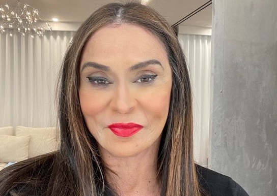 Tina Lawson is a Proud Grandmother After Blue Ivy Does Her Makeup