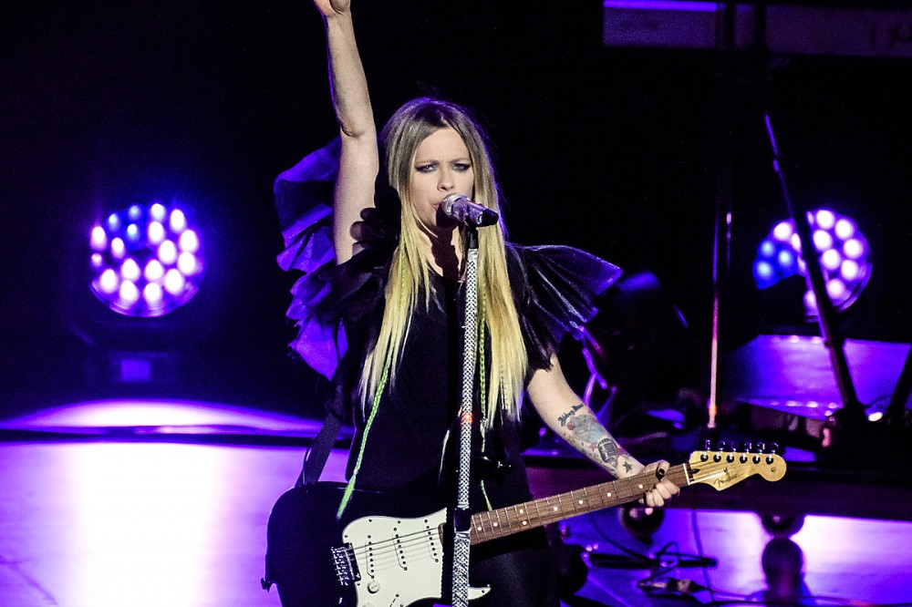 Avril Lavigne’s New Album Is Done, May Mark Her Pop-Punk Return
