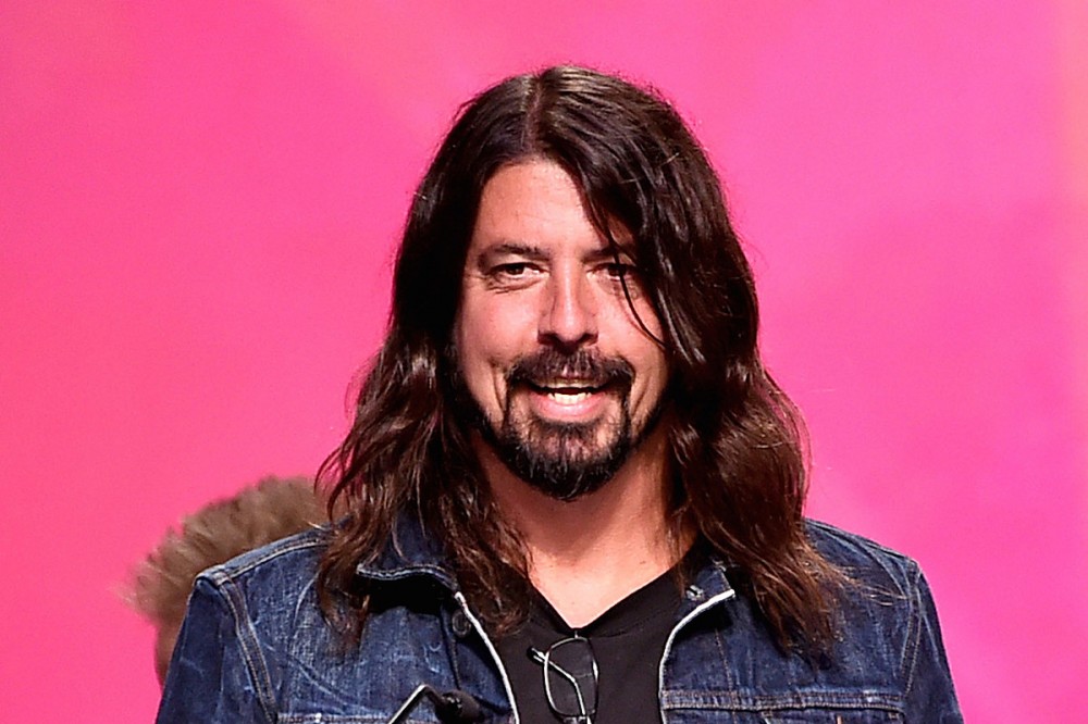 Dave Grohl Reveals Who He Wants To Induct Foo Fighters Into the Rock Hall