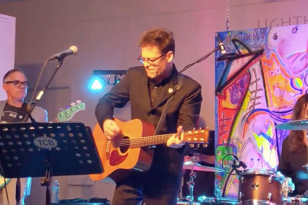 Watch Jason Newsted Cover ‘Folsom Prison Blues’ With His Chophouse Band