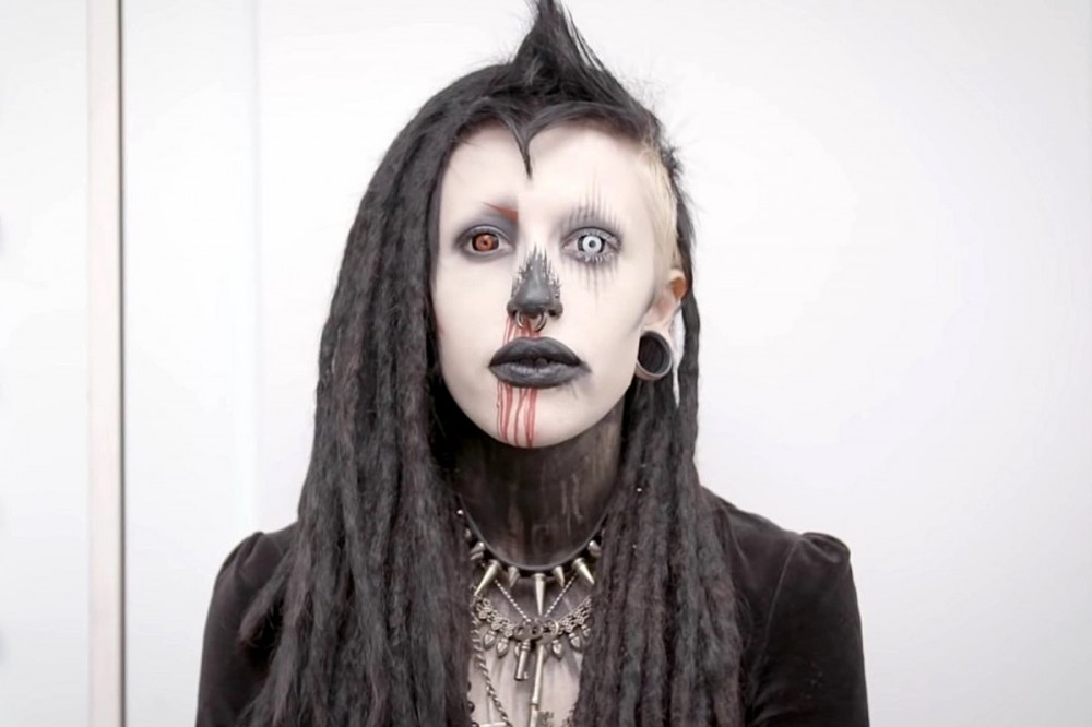 See How Extreme Goth Reacts After Getting Transformed Into Instagram Model