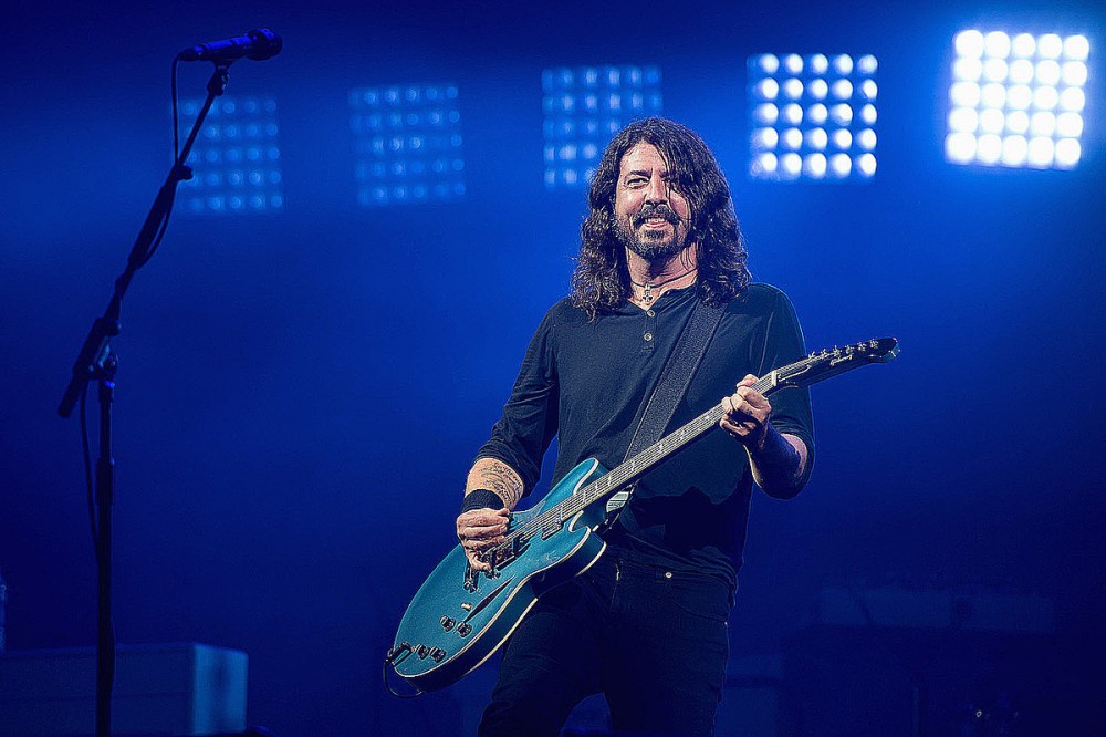 Foo Fighters to Play Small Concert for Vaccinated Fans