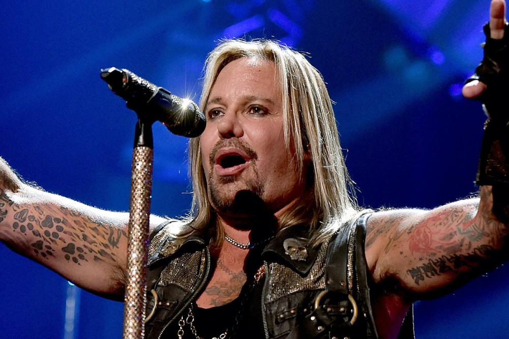 Vince Neil Returns to the Stage After Thwarted Festival Performance