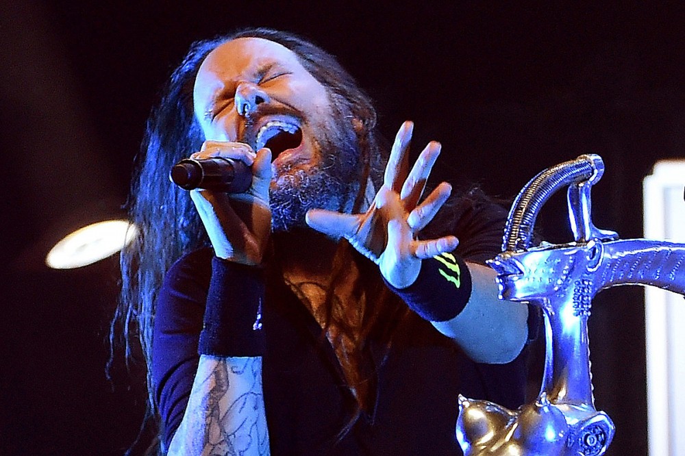 Jonathan Davis Tests Positive for COVID-19, Korn Reschedule Several Tour Dates + Cancel Two Others