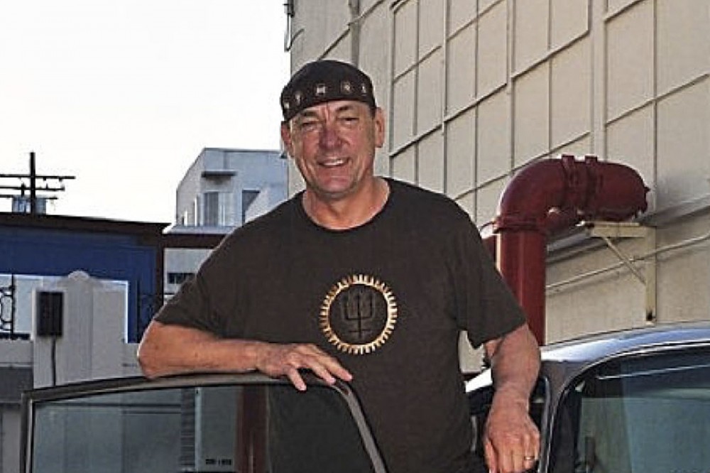Neil Peart’s Classic Car Collection Brings in $3.9 Million at Auction