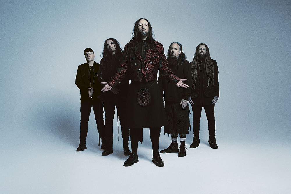Korn Reveal Temporary Fill-In for Munky During Recent Concert