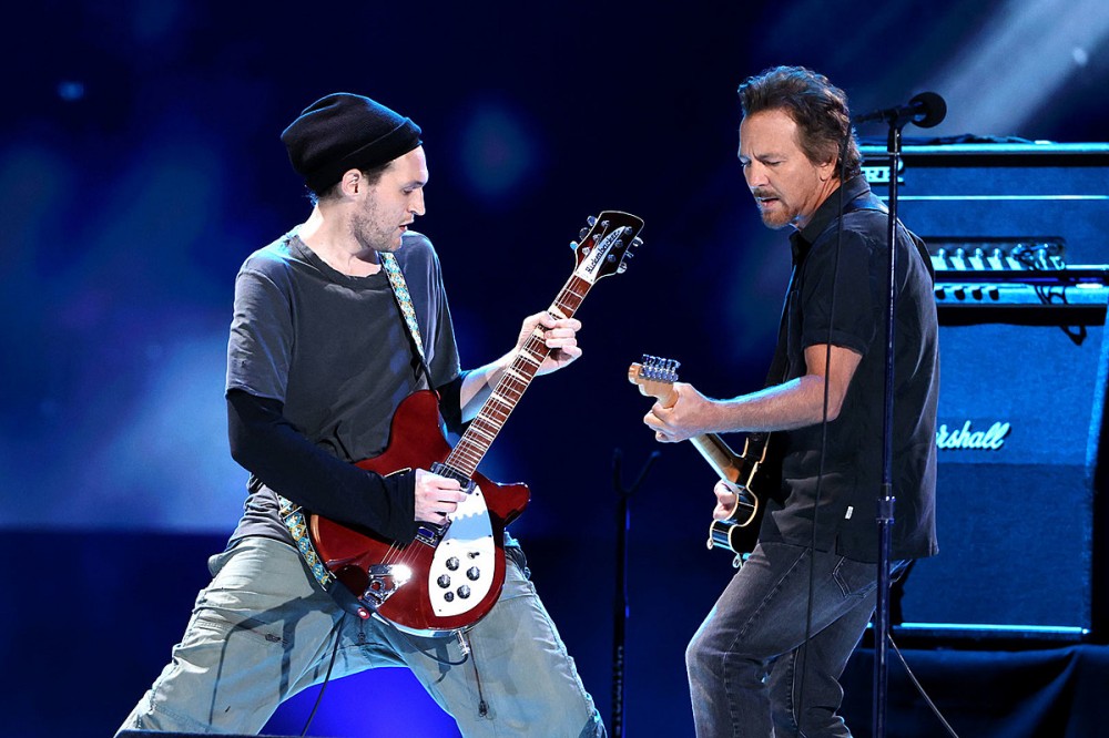 Pearl Jam Add Ex-Chili Peppers Guitarist Josh Klinghoffer to Touring Lineup