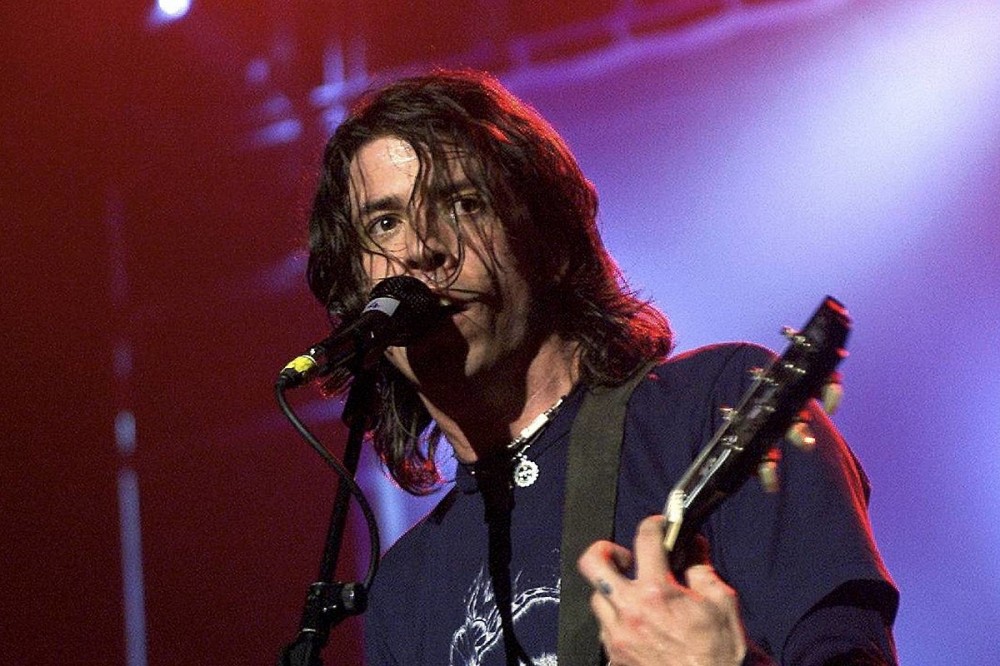 What Is Dave Grohl Whispering in Foo Fighters’ ‘Everlong’?