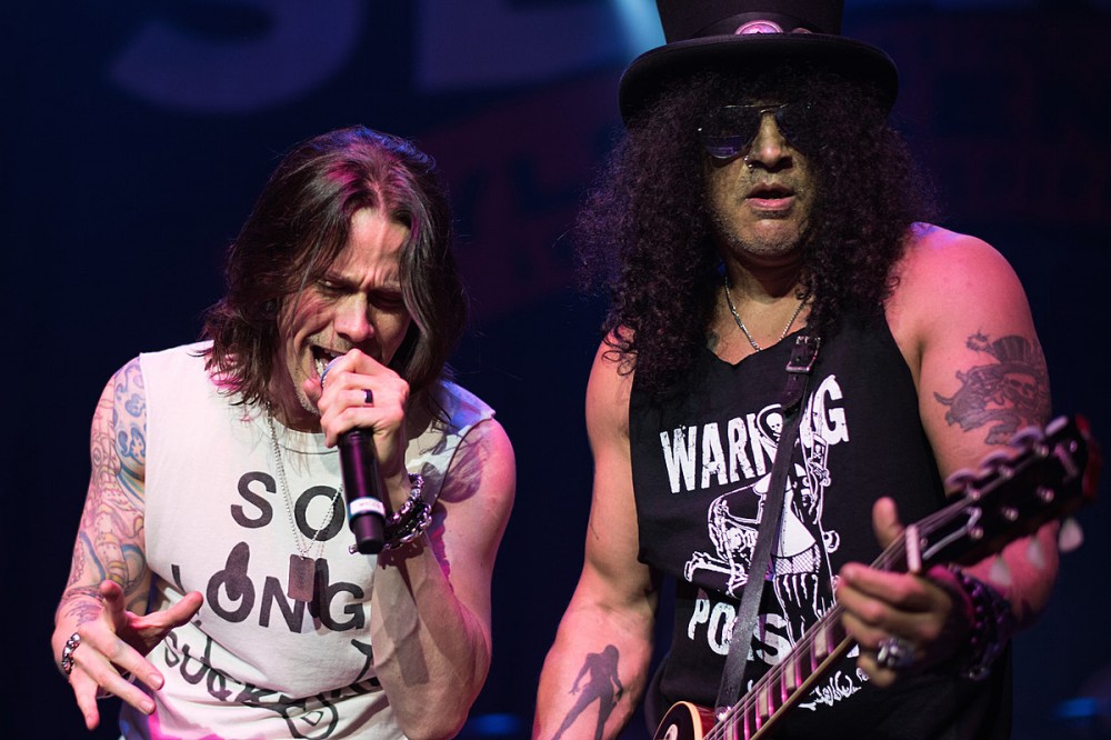 Slash Announces 2022 North American Tour With Myles Kennedy + the Conspirators