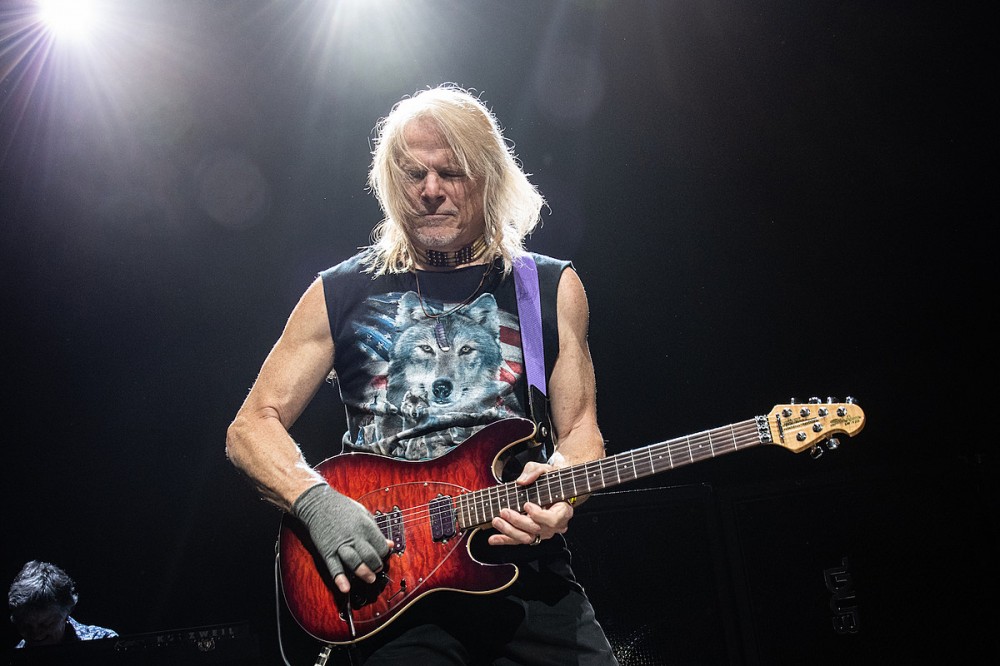 Steve Morse Takes Hiatus From Deep Purple Due to Wife’s Cancer Diagnosis