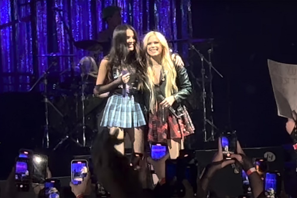 Avril Lavigne Joins Olivia Rodrigo Onstage for ‘Complicated’ Cover With Full Band
