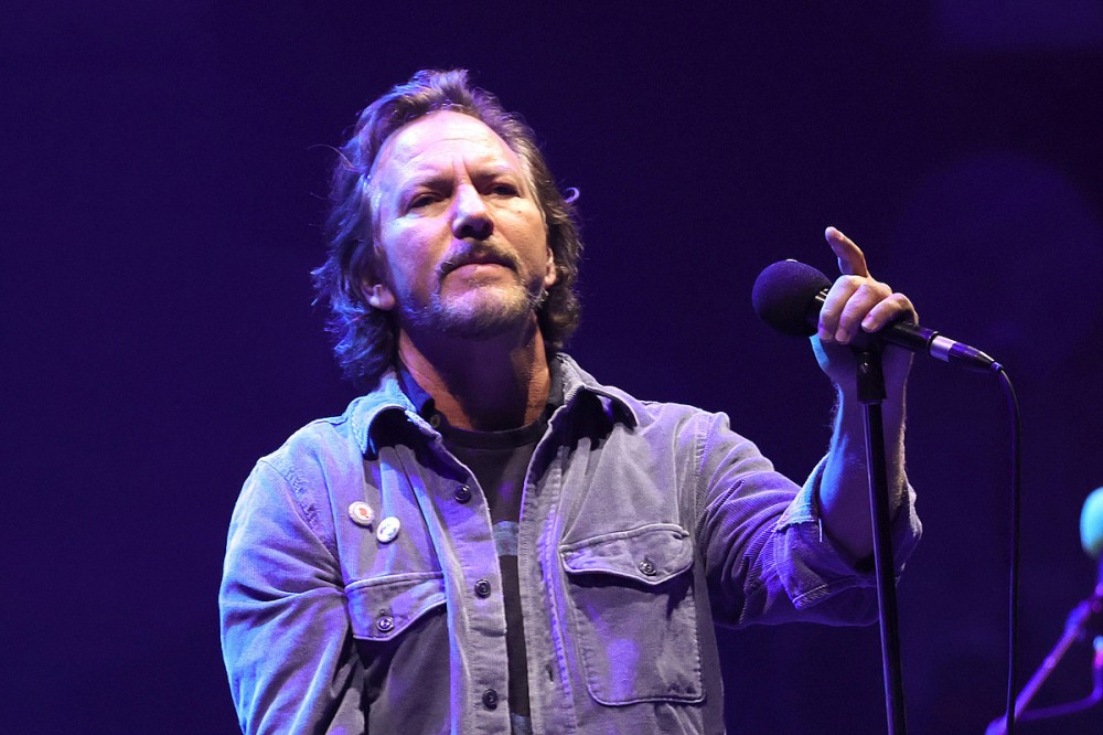 Pearl Jam’s Eddie Vedder Suggests How Women Should React to Anti-Abortion Suitors